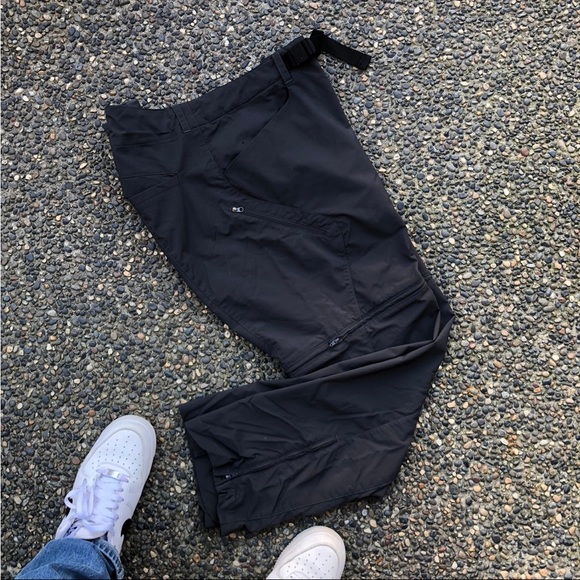 The North Face Cargos/Shorts - Picture 2 of 8